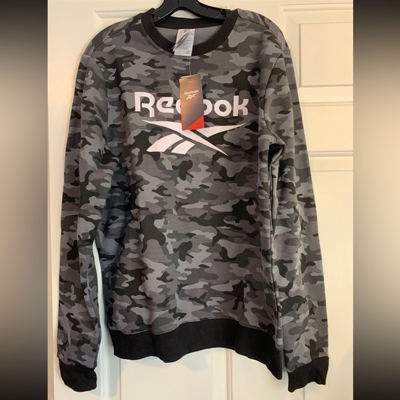 NEW With Tags Men's Black Camo Reebok Sweatshirt Size Medium